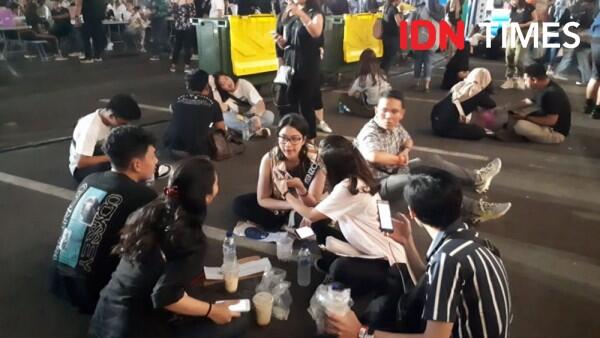 5 Bentuk Kekecewaan Fans Saat Konser LANY di Hari Pertama Batal