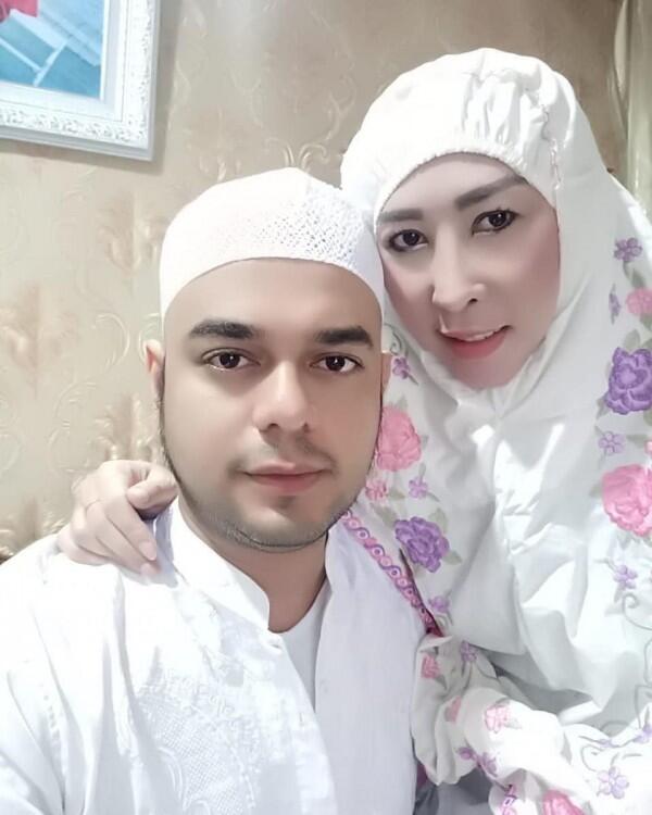 Terlibat Lagi Kasus Narkoba, Ini 10 Momen Manis Rio Reifan dan Istri