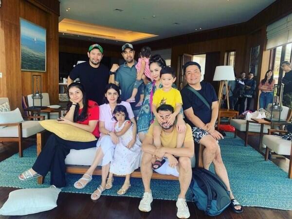 Mundur Jadi Asisten, 10 Kenangan Raffi Ahmad dan Merry Bak Saudara