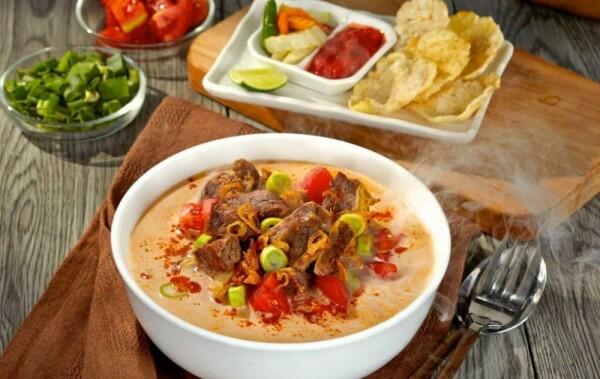 5 Kuliner Kuah Santan Khas Betawi yang Gurihnya Nempel di Lidah