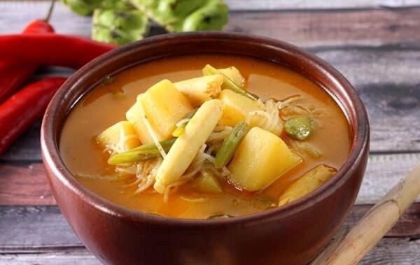 5 Kuliner Kuah Santan Khas Betawi yang Gurihnya Nempel di Lidah
