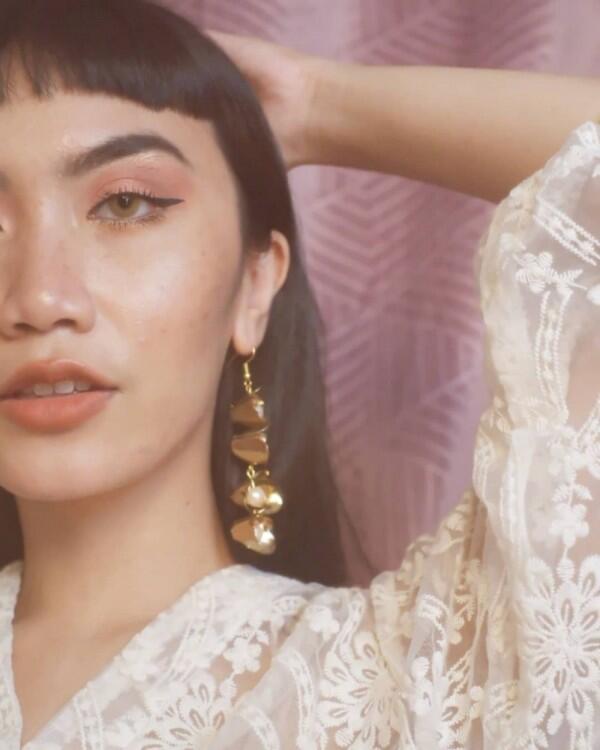 10 Rekomendasi Anting Lokal dengan Kualitas Internasional