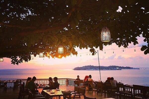 5 Rekomendasi 'Music Cafe' yang Cozy dan Homey di Tanjung Pinang