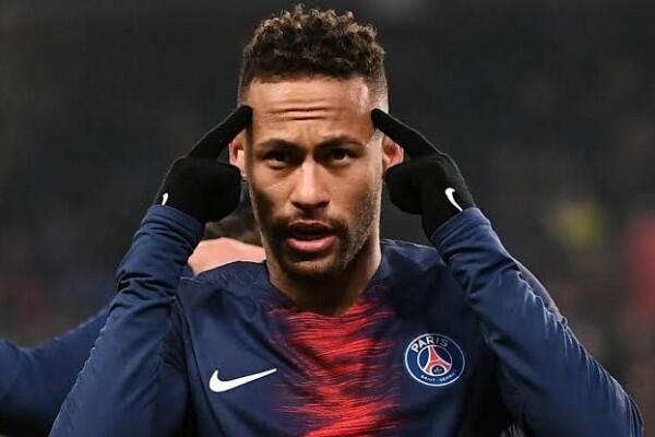 El Clasico untuk Tanda Tangan Neymar, Siapa yang Menang?