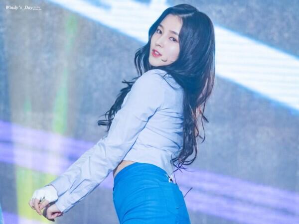 Maknae Blasteran yang Manisnya Kebangetan, Ini 9 Fakta Nancy Momoland