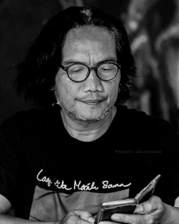 10 Potret Whani Darmawan, Pelayan Gigih dan Setia di Film Bumi Manusia