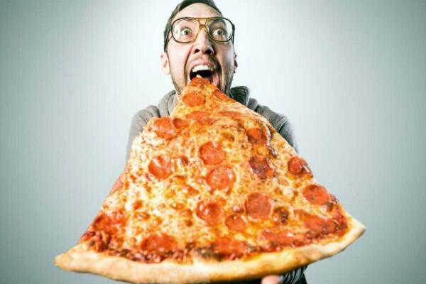 3 Cara Terbaik Memanaskan Pizza dengan Tepat, Kualitas Rasa Terjaga
