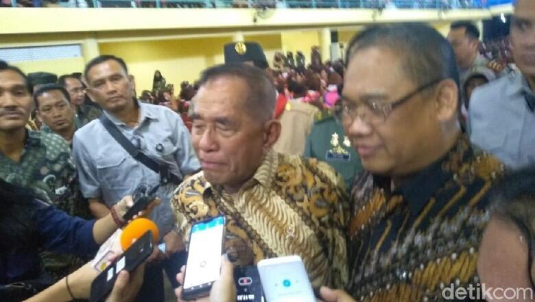 Tegaskan Tolak NKRI Syariah, Menhan : Agamamu Agamamu, Agamaku Agamaku