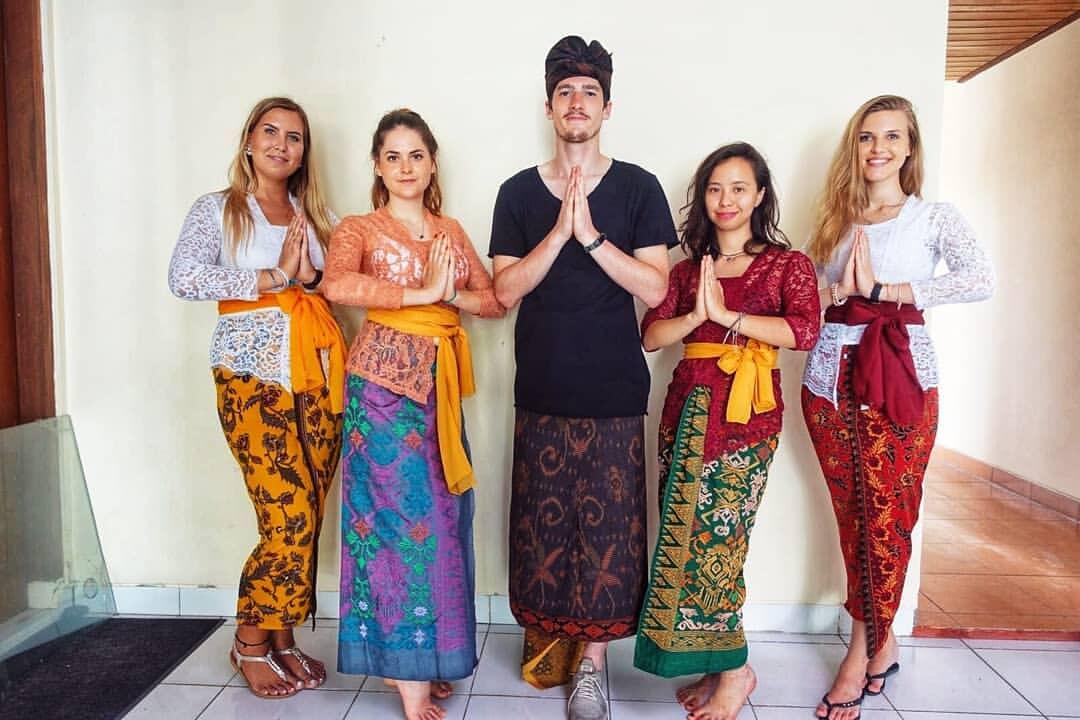 Kamis Semakin Manis Karena Wajib Kebaya Di Daerah Ini.