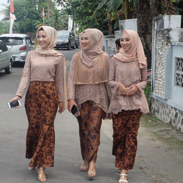 Memaksimalkan Gaya Padu Padan Trend Kebaya Kutu Baru Modern dengan Motif Atraktif