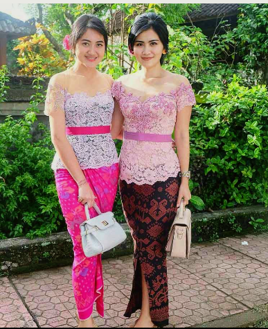 Model Kebaya Kekinian, Sista Suka Yang Mana?
