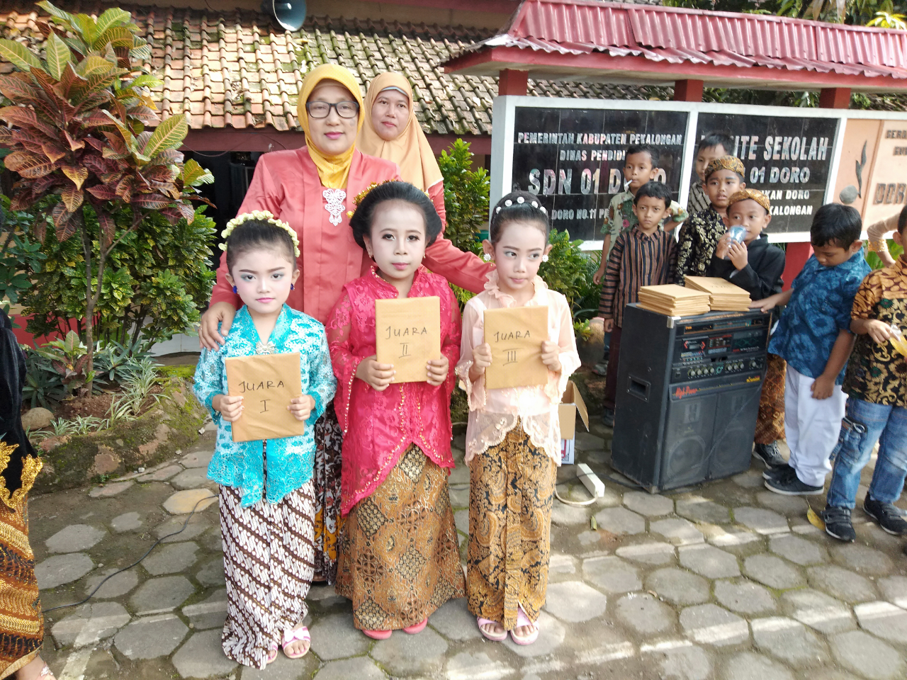 Kebayaku Cantik, Kebayaku Menarik