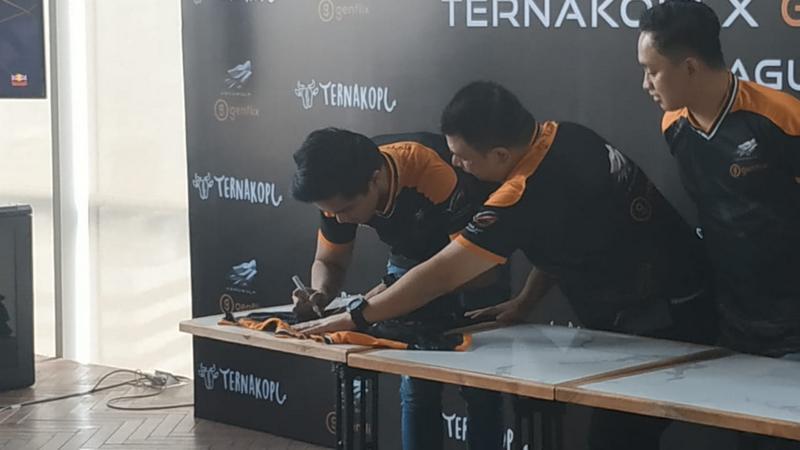 Geger! Kaesang Jadi Pemain Esports Tim Aerowolf Genflix?!