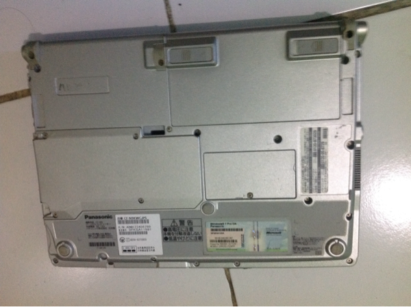 BAGAIMANA CARA MENGGANTI HARDISK PANASONIC CF N9