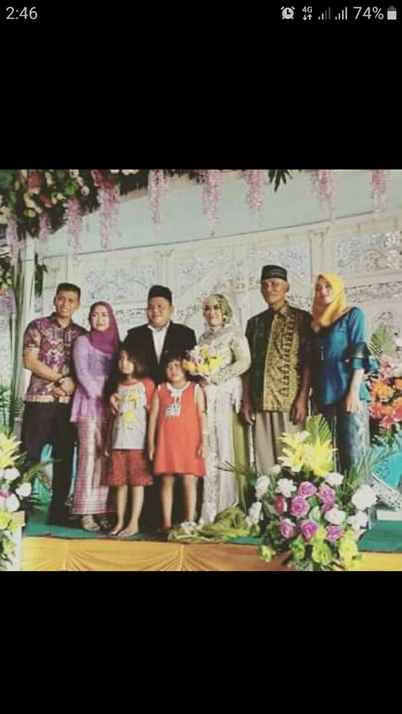 Ini kebayaku, mana kebaya favoritmu?