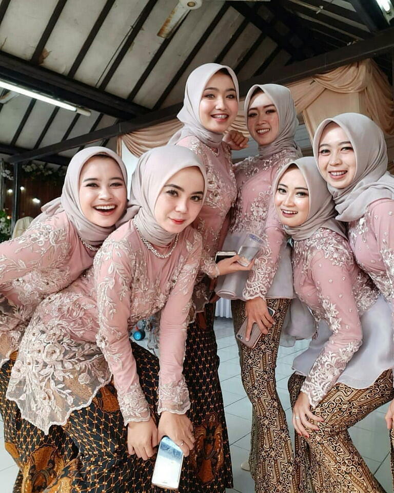 Kebaya Sebuah Warisan yang Tak Ternilai Harganya