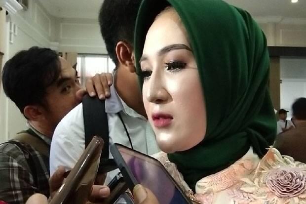 Alfiatun Khasanah, Bidan Cantik 24 Tahun dari Banyumas Jadi Anggota DPRD Termuda