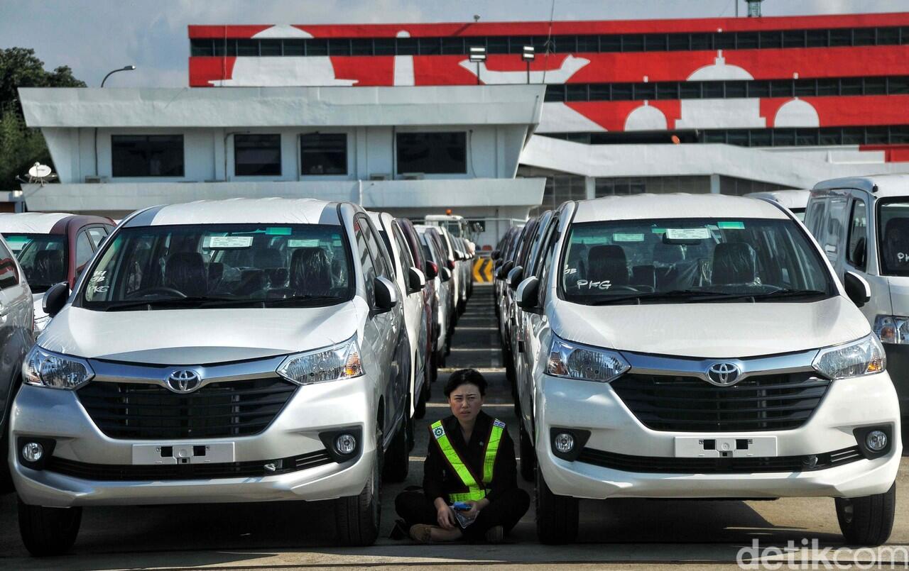 Menteri Filipina Dilarang Naik Mobil Mewah, Bolehnya Pakai Avanza