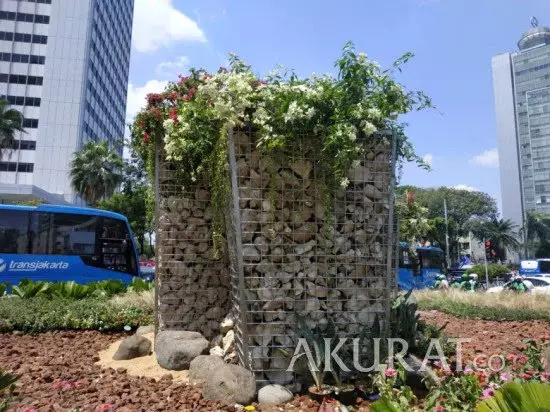 Setelah Getah Getik, Kini Terpampang Batu Bronjong Rp150 Juta