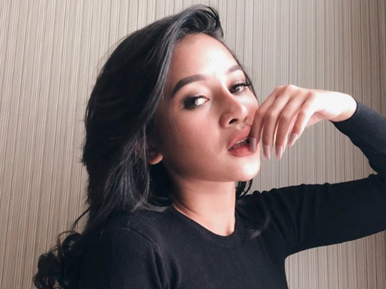Kabar Mutia Ayu Pindah Agama