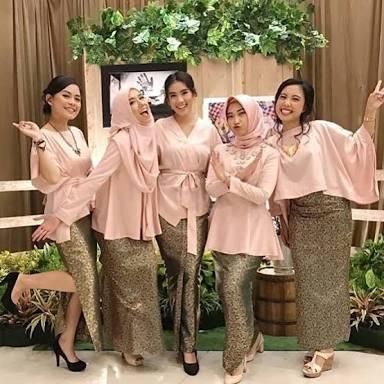 Kebaya! Pakaian Identik Sebagai Ciri Khas Indonesia