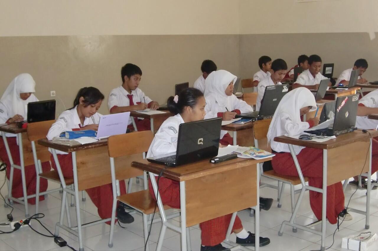 Apakah Ada Hubungan nya Perkembangan Pendidikan Dengan Nilai Sopan Santun