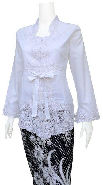 Kebaya Sebagai Outfit Kerja, Elegan Loh