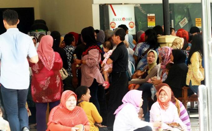 Pendidikan Gratis, Penyetaraan atau Jadi Terlena