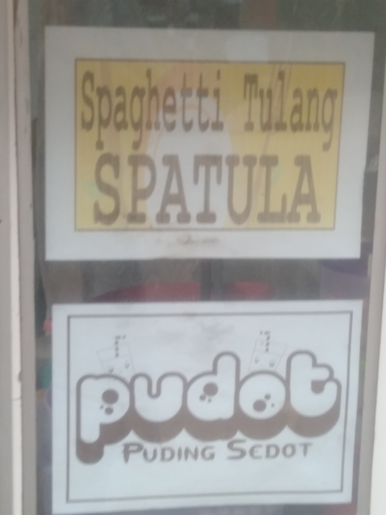 SPATULA, ANTARA SPONGEBOB DAN JAJANAN ANAK