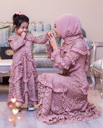 Ragam Couple Kebaya Ibu Dan Anak Serta Tipsnya