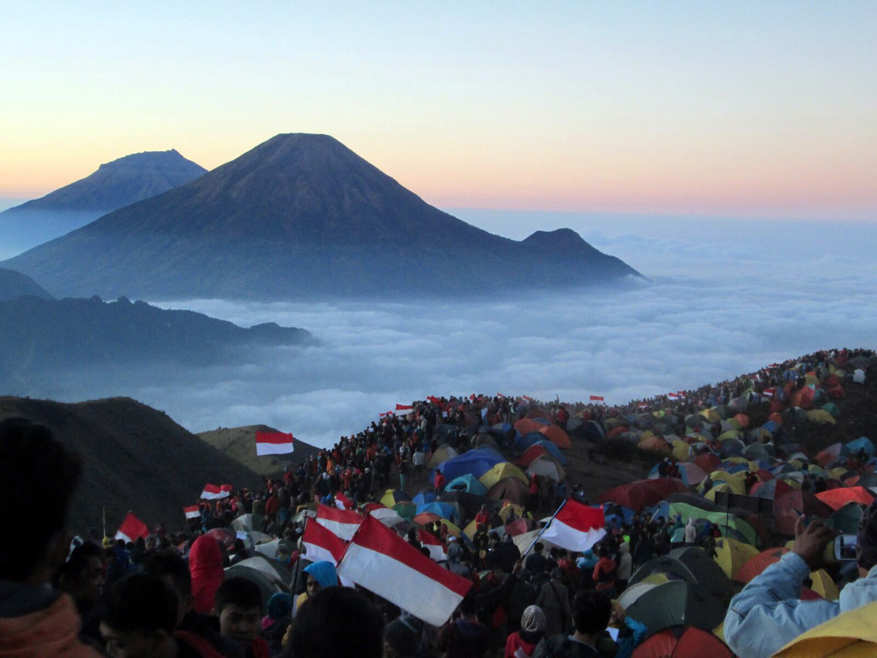 Stop Menjelek-jelekkan Indonesia! Karena Aku Bangga Tinggal Di Negara Indonesia