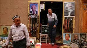 Solidaritas Semu Uighur dan Pujian Negara Muslim bagi China