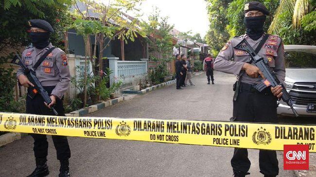  Polisi Tangkap Enam Terduga Teroris Kelompok JAD 