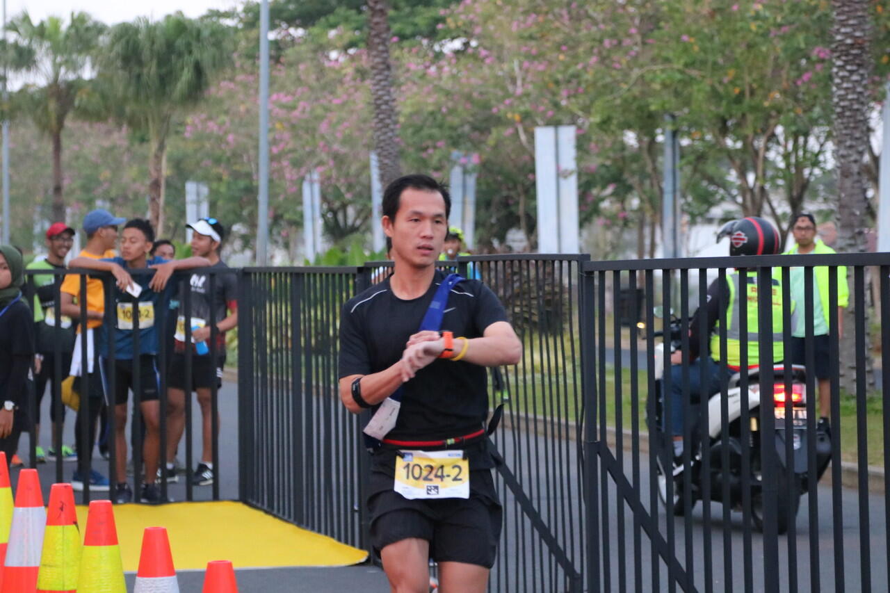 Sebanyak 6.000 Pelari Ramaikan Tiket.com Kudus Relay Marathon, Ada Butet juga Gan!