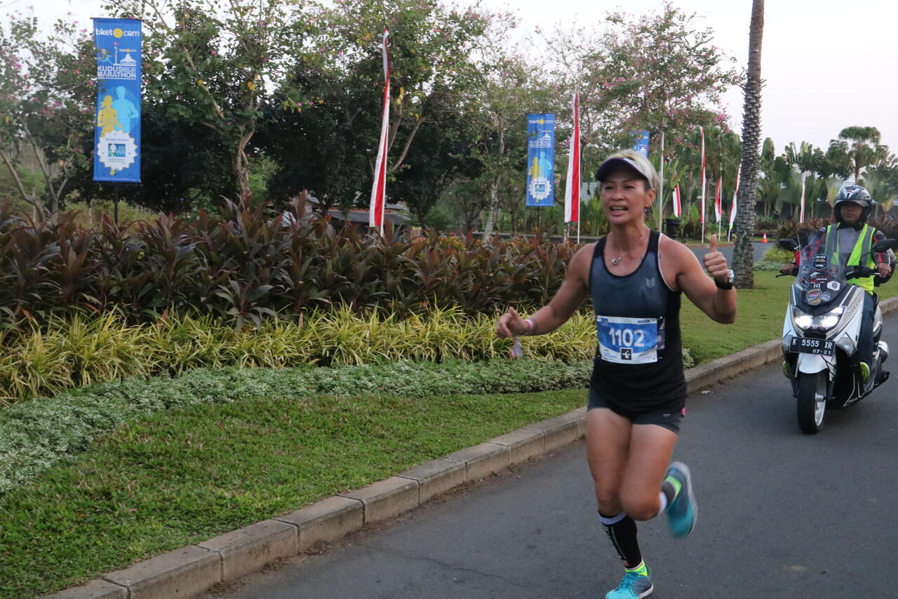 Sebanyak 6.000 Pelari Ramaikan Tiket.com Kudus Relay Marathon, Ada Butet juga Gan!