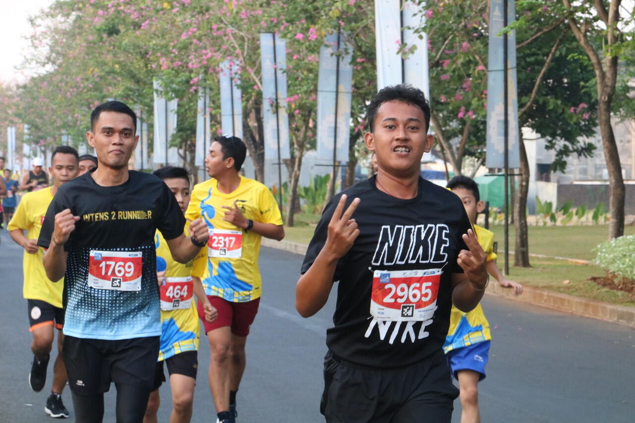 Sebanyak 6.000 Pelari Ramaikan Tiket.com Kudus Relay Marathon, Ada Butet juga Gan!