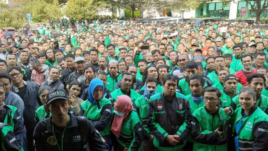 CyberJek Hadir, Mampukah Mengalahkan Raksasa Ojek Online Saat ini?