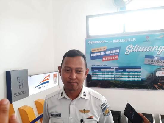 Jalur Cianjur-Ciranjang Kembali Aktif, Stasiun Padat Penumpang