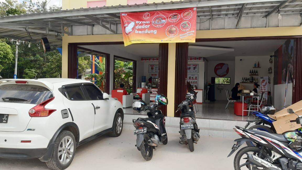 Ayam Dadar Bandung<Franchise yang sedang naik daun