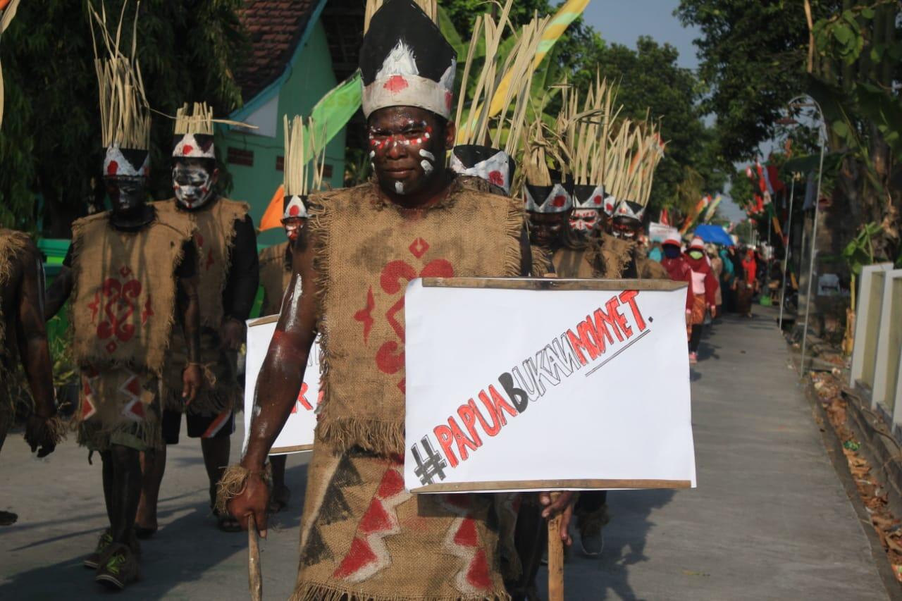 Warga Lamongan Suarakan STOP RASISME Melalui Kreativitas 