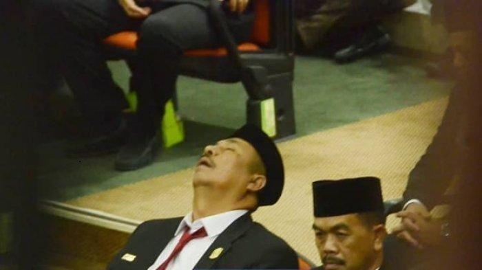 Viral Foto Anggota DPRD Kota Bekasi Tidur saat Sidang Paripurna