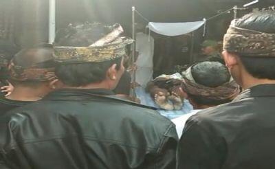 JENAZAH Tertukar Bikin GEGER