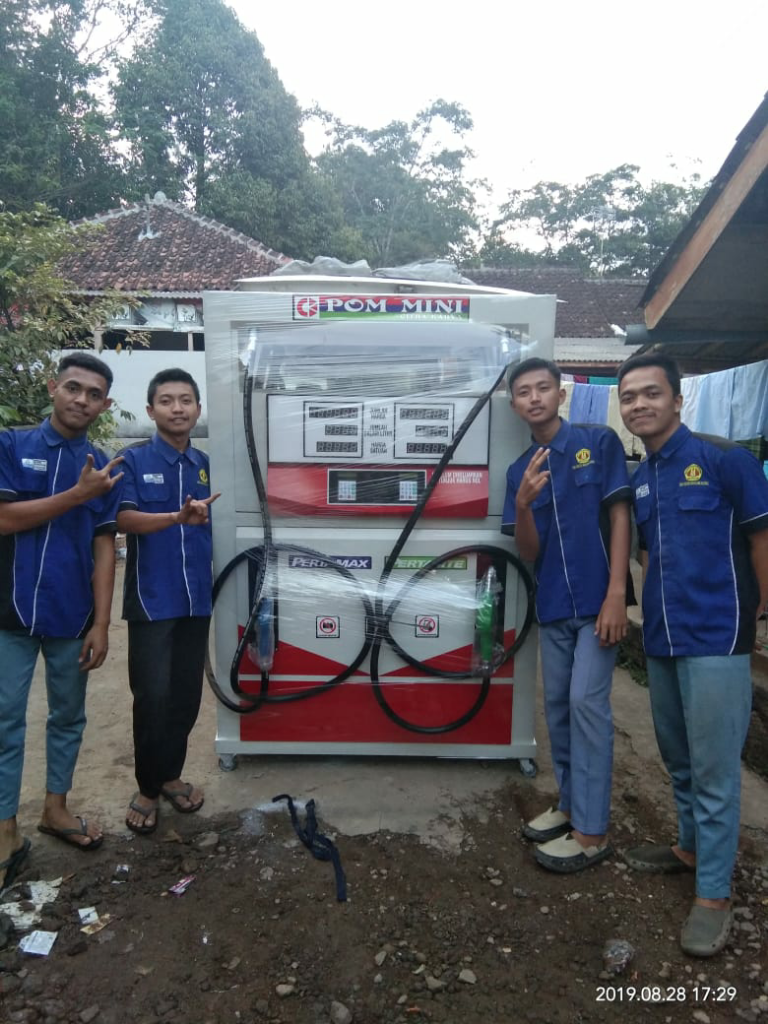 Ekspresi Hepi Di Tempat Kerja