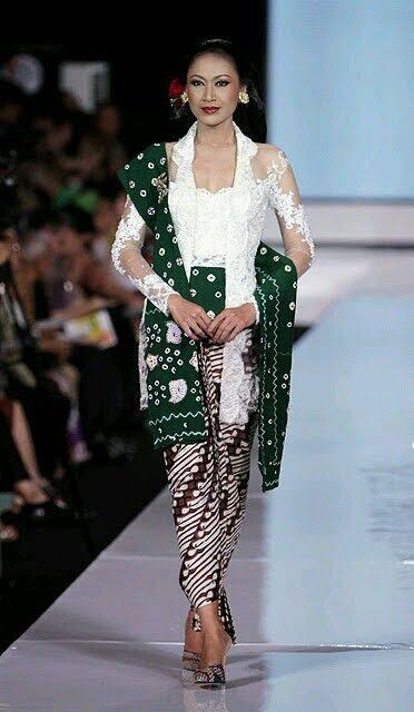 Hal-hal Yang Dilakukan Ibuku Pada Kebaya