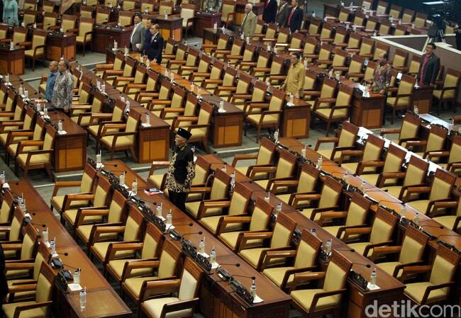 263 Anggota Dewan Bolos di Paripurna HUT DPR RI