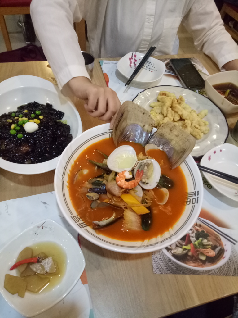 Rekomendasi Tempat Makan Buat Agan Yang Suka Kuliner Khas Korea di Jakarta 