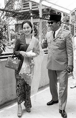 Kutubaru Ciri Khas Model Lama