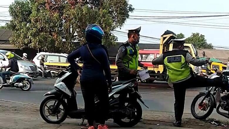 Viral Polisi Tendang Pemotor di Tangerang, Ini Faktanya