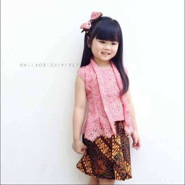 Dari Kebaya Mengenalkan Perjuangan Kartini Kepada Anak Kecil