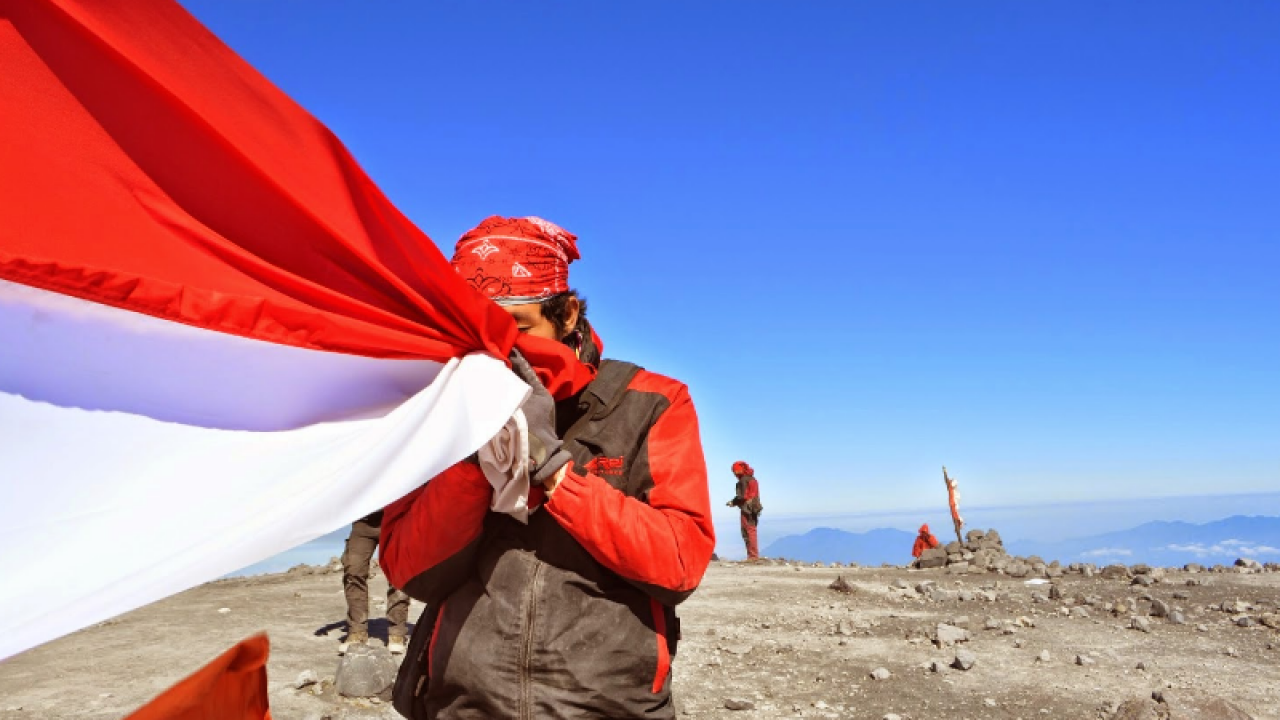 Bangga dan Kecintaanku Atas Indonesia